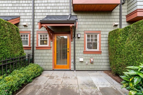 966 43Rd Avenue W, Vancouver, BC 