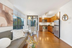 701-1068 Broadway W Vancouver, BC V6H 0A7