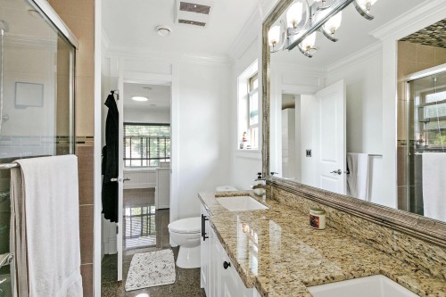 1060 61St Avenue E, Vancouver, BC 