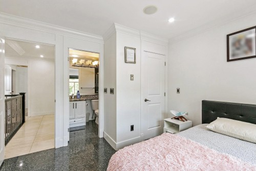 1060 61St Avenue E, Vancouver, BC 