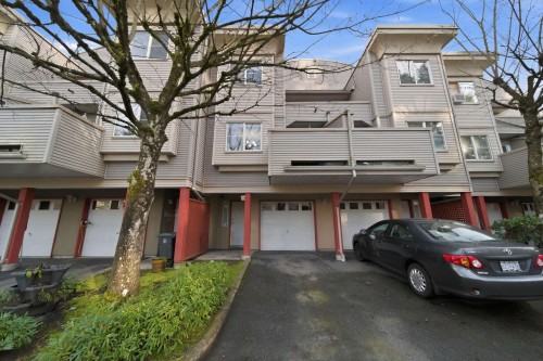 4-12449 191 Street  Pitt Meadows, BC V3Y 2R4