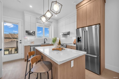 3417 Seaforth Drive, Vancouver, BC 