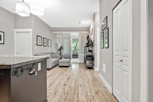 102-12283 224 Street, Maple Ridge, BC 