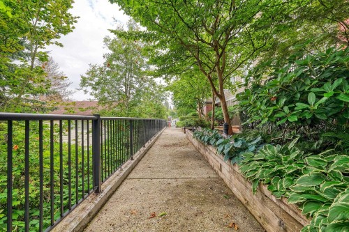 102-12283 224 Street, Maple Ridge, BC 