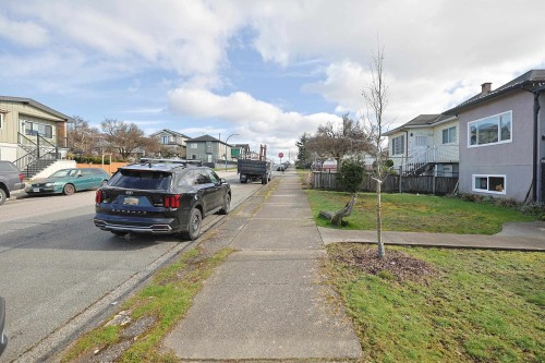 2584 Georgia Street E, Vancouver, BC 