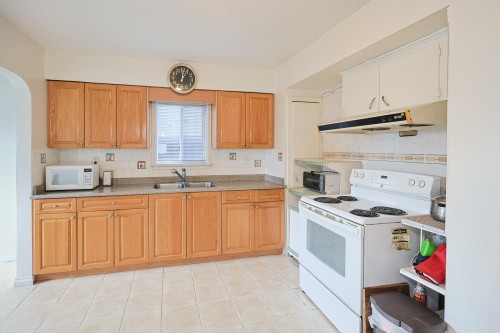 2584 Georgia Street E, Vancouver, BC 