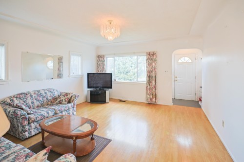 2584 Georgia Street E, Vancouver, BC 