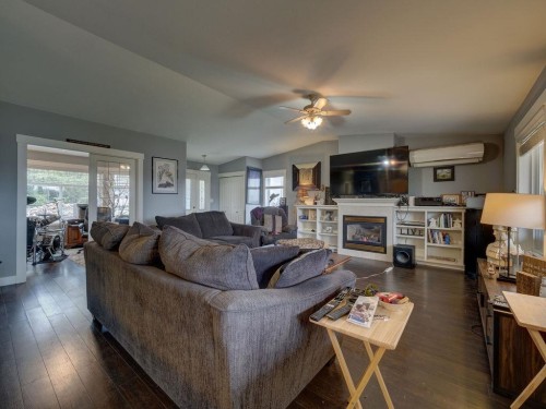 5641 Nickerson Road, Sechelt, BC 