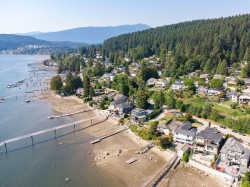 668 Alderside Road  Port Moody, BC V3H 3A5