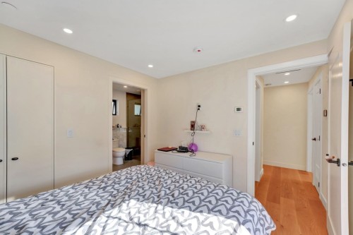 1232 26Th Avenue W, Vancouver, BC 