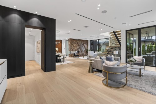 922 Wentworth Avenue, North Vancouver, BC 