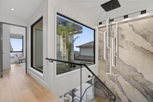 922 Wentworth Avenue, North Vancouver, BC 