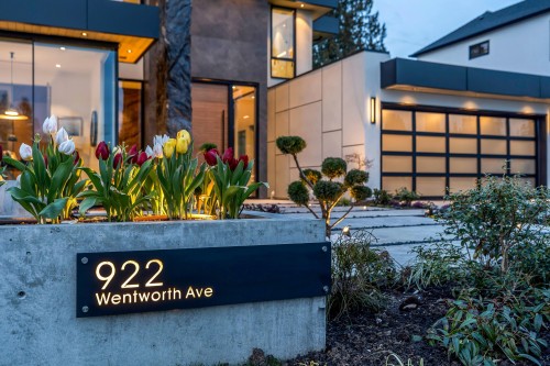 922 Wentworth Avenue, North Vancouver, BC 