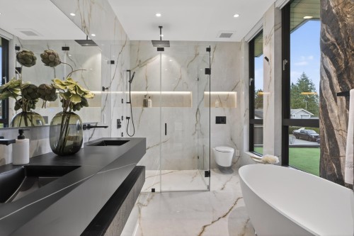 922 Wentworth Avenue, North Vancouver, BC 