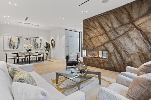 922 Wentworth Avenue, North Vancouver, BC 