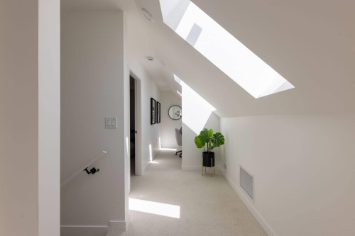 604 Rochester Avenue, Coquitlam, BC 