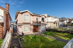 591 28th Avenue E Vancouver, BC V5V 2N4
