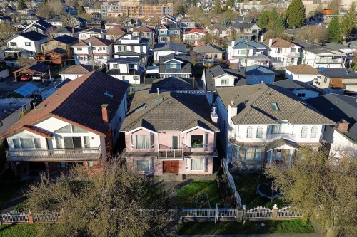 591 28Th Avenue E, Vancouver, BC 