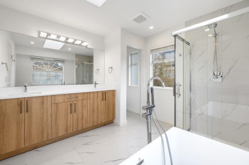 2905 Woodstone Court, Coquitlam, BC 