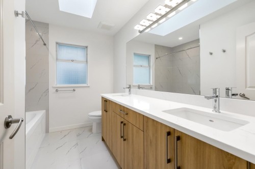 2905 Woodstone Court, Coquitlam, BC 