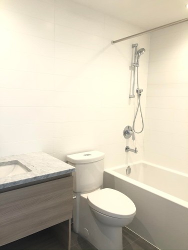 652 Whiting Way, Coquitlam, BC 