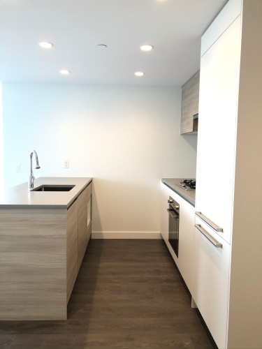 652 Whiting Way, Coquitlam, BC 