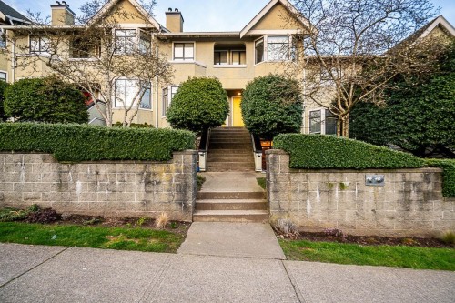 7-221 Ash Street  New Westminster, BC V3M 3M5