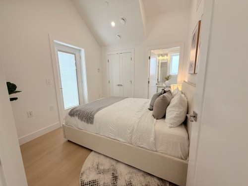 2107 33Rd Avenue E, Vancouver, BC 