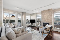 706-2137 10th Avenue W Vancouver, BC V6K 4W4