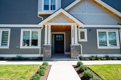 2105 33rd Avenue E Vancouver, BC V5N 3E9