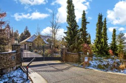 26540 124 Avenue  Maple Ridge, BC V2W 0E2