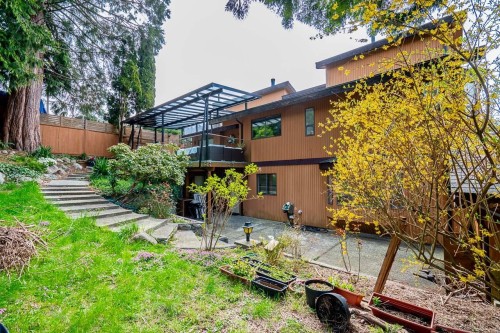 2940 Dresden Way, North Vancouver, BC 