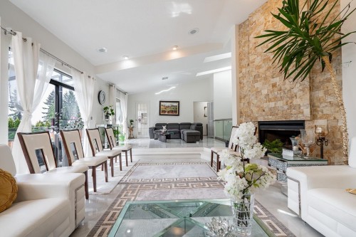 2940 Dresden Way, North Vancouver, BC 