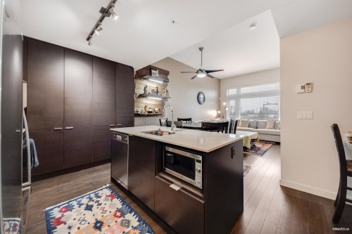 408-1673 Lloyd Avenue, North Vancouver, BC 