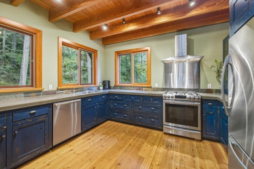 2 Walkerville Road, Pemberton, BC 