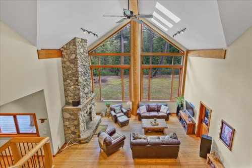 2 Walkerville Road, Pemberton, BC 