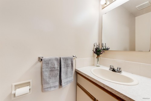 5871 Argyle Street, Vancouver, BC 