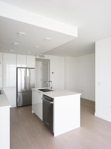 2402-7683 Park Crescent, Burnaby, BC 