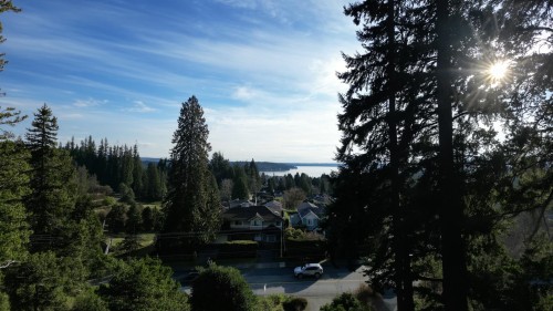 1372 Ottawa Avenue  West Vancouver, BC V7T 2H5