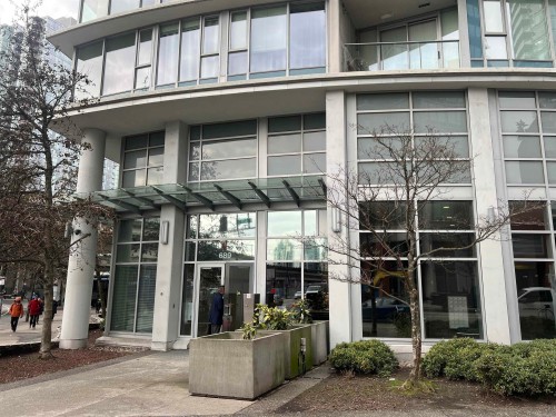 2906-689 Abbott Street  Vancouver, BC V6B 0J2