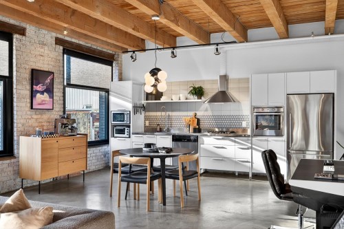 55 Cordova Street E, Vancouver, BC 