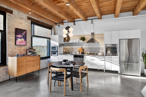 55 Cordova Street E, Vancouver, BC 