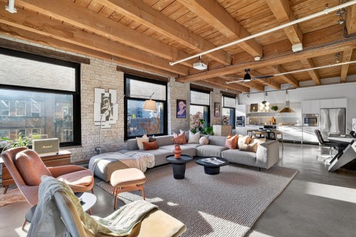 55 Cordova Street E, Vancouver, BC 