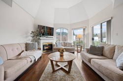 413-1220 Lasalle Place  Coquitlam, BC V3B 7L6