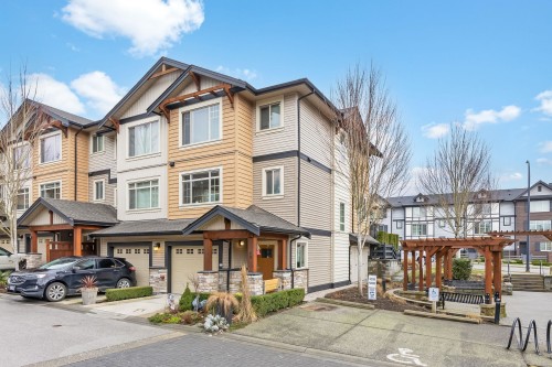 18-11305 240 Street  Maple Ridge, BC V2W 0J1