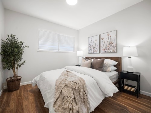 935 8Th Avenue E, Vancouver, BC 