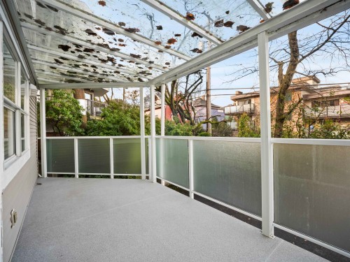 935 8Th Avenue E, Vancouver, BC 