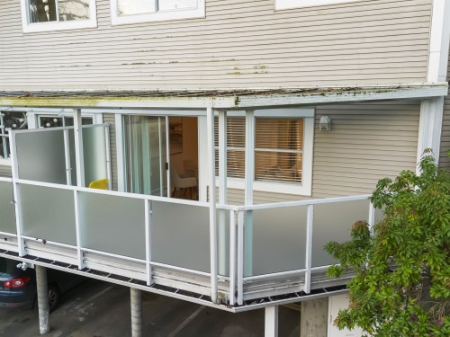 935 8Th Avenue E, Vancouver, BC 