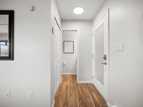 935 8Th Avenue E, Vancouver, BC 