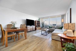 2104-5652 Patterson Avenue  Burnaby, BC V5H 4C8